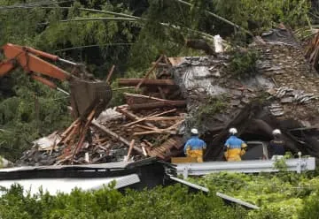 蒲郡土砂崩れ、死亡は夫婦と長男