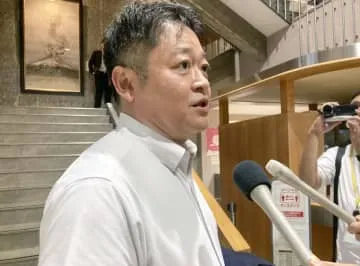 「1182万円入り紙袋」受領