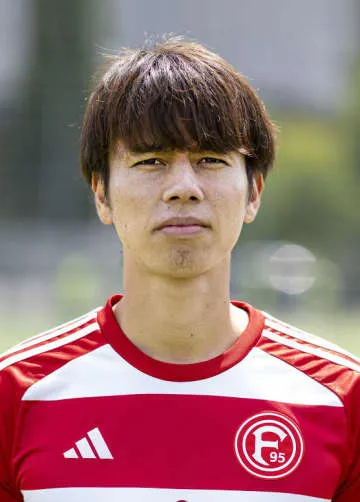 田中碧、リーズに移籍