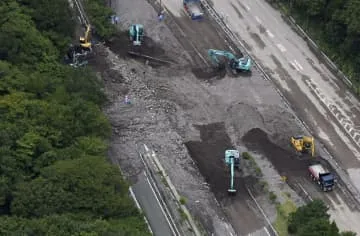 北海道から東海、大雨に警戒