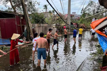 台風、東南アジア直撃48人死亡