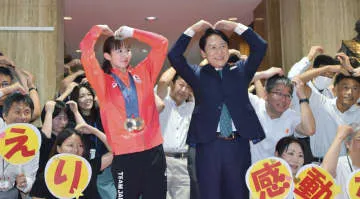 卓球・早田選手「応援のおかげ」