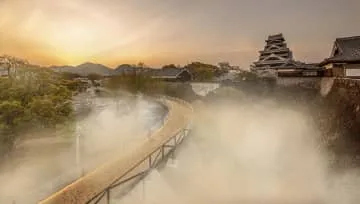 人工雲海に浮かぶ熊本城