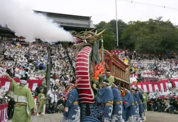 長崎の大祭「くんち」開幕