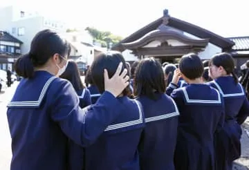 能登豪雨、翼音さんに最後の別れ