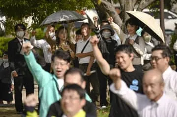 与党低調、立民が議席増へ勢い