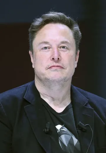 マスク氏に違法疑い警告