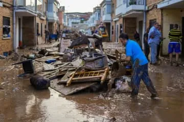 スペイン水害の死者95人に