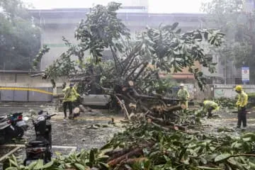 台風21号、台湾に上陸