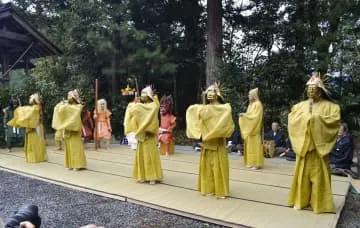 20年ぶり「花園の仏の舞」