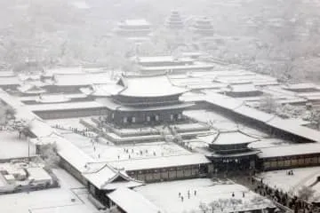 韓国ソウルで18センチ超の大雪