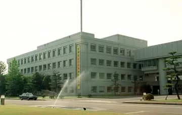 新潟の遺体、重機で埋めたか