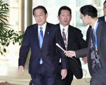 石破首相、岸田氏と昼食