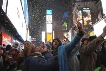 NYで新年カウントダウン