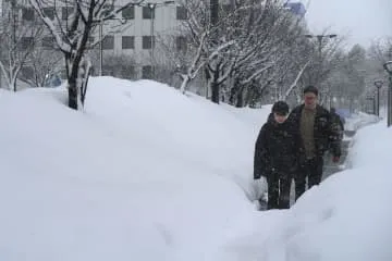 本州日本海側で大雪の恐れ