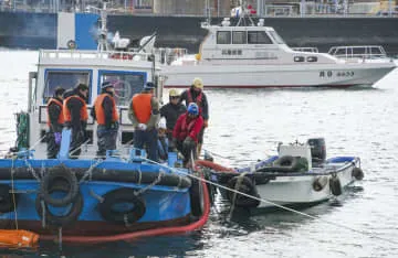 小4女児刺傷、凶器を海中捜索