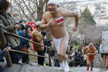 紀三井寺で「福開き速駈詣り」