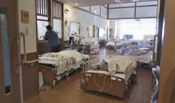 介護職の基本給、6万円低く