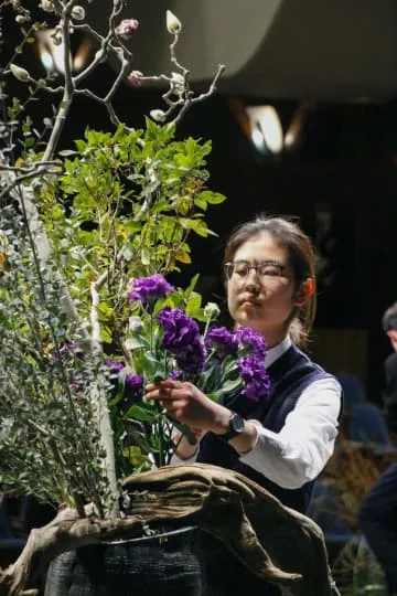 生け花バトル、優勝は東京