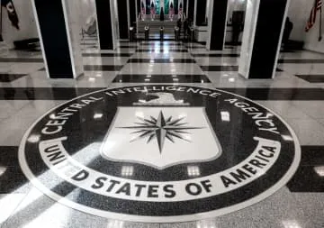 CIA、全職員に早期退職勧奨