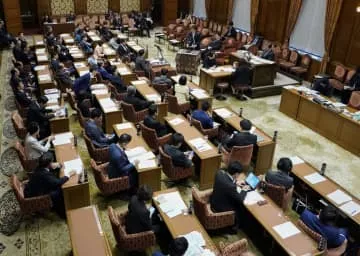 立民、14日にも予算修正案提示