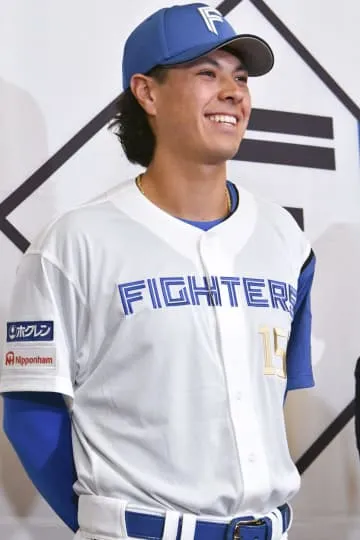 日ハム、与那嶺捕手と育成契約