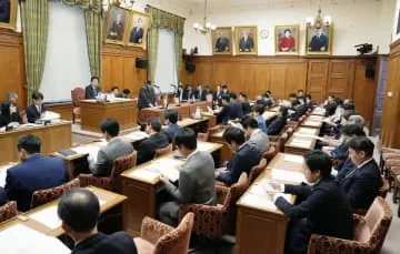 東京・兵庫の選管、参考人招致へ