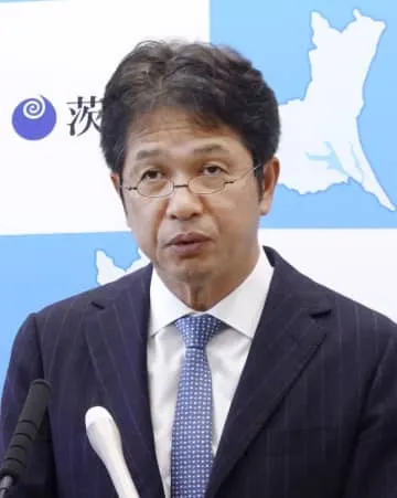 茨城県知事、職員死亡で引責否定