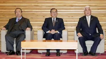 原発回帰、脱炭素加速へ