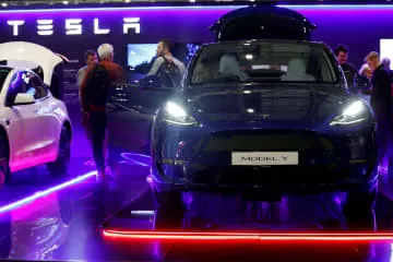 米テスラのEV、欧州で販売失速
