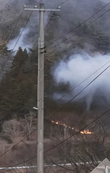 岩手山林火災、80棟超に延焼