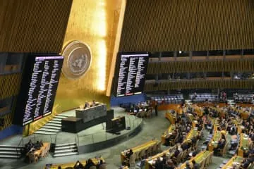 ウクライナ「紛争終結」を初決議