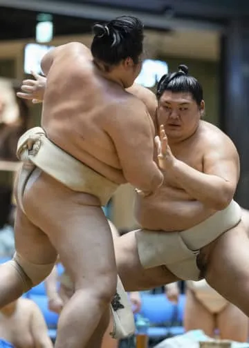 大の里、連合稽古で15番