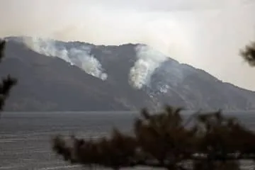 岩手の山林火災、焼損面積が倍増