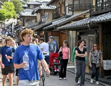 24年宿泊者、31都道府県で増