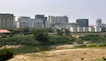 ミャンマーで保護の邦人に逮捕状