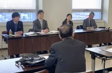 新潟水俣病団体が政府と協議