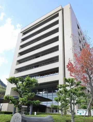 山口の住宅火災で2人死亡