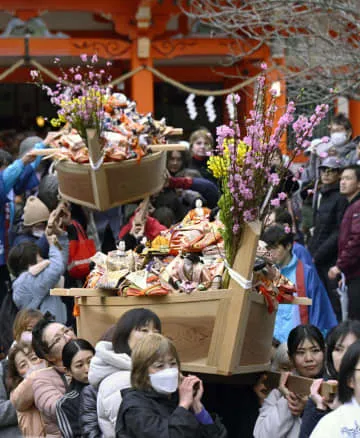 子の健康願い、ひな祭り神事