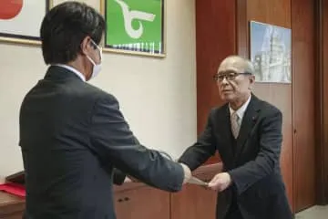 「X投稿市議は辞職勧告相当」