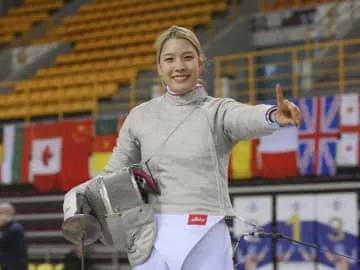 フェンシングW杯、江村が優勝