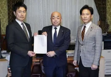 維新が企業献金禁止案提出