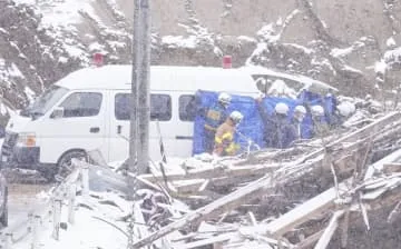 山形・鶴岡の土砂崩れ、2人死亡