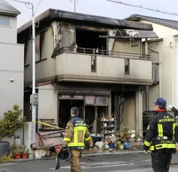 兵庫の住宅火災で2遺体発見