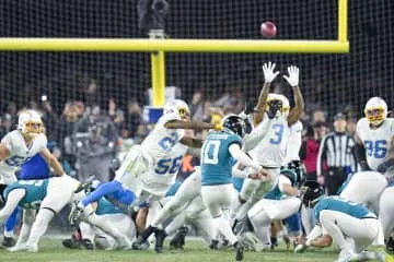 NFL、ジャガーズが逆転勝ち