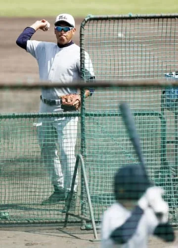 東海大菅生監督が謹慎、体罰か