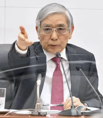 黒田日銀総裁、金利上限上げ否定