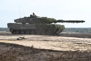 戦車「第1波」140両