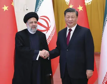 中国とイラン、戦略関係を強化