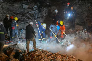 トルコ地震死者4万人超